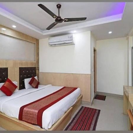 Hotel Perfect Spot- Main Bazar - Walking Metro Station New Delhi Ngoại thất bức ảnh