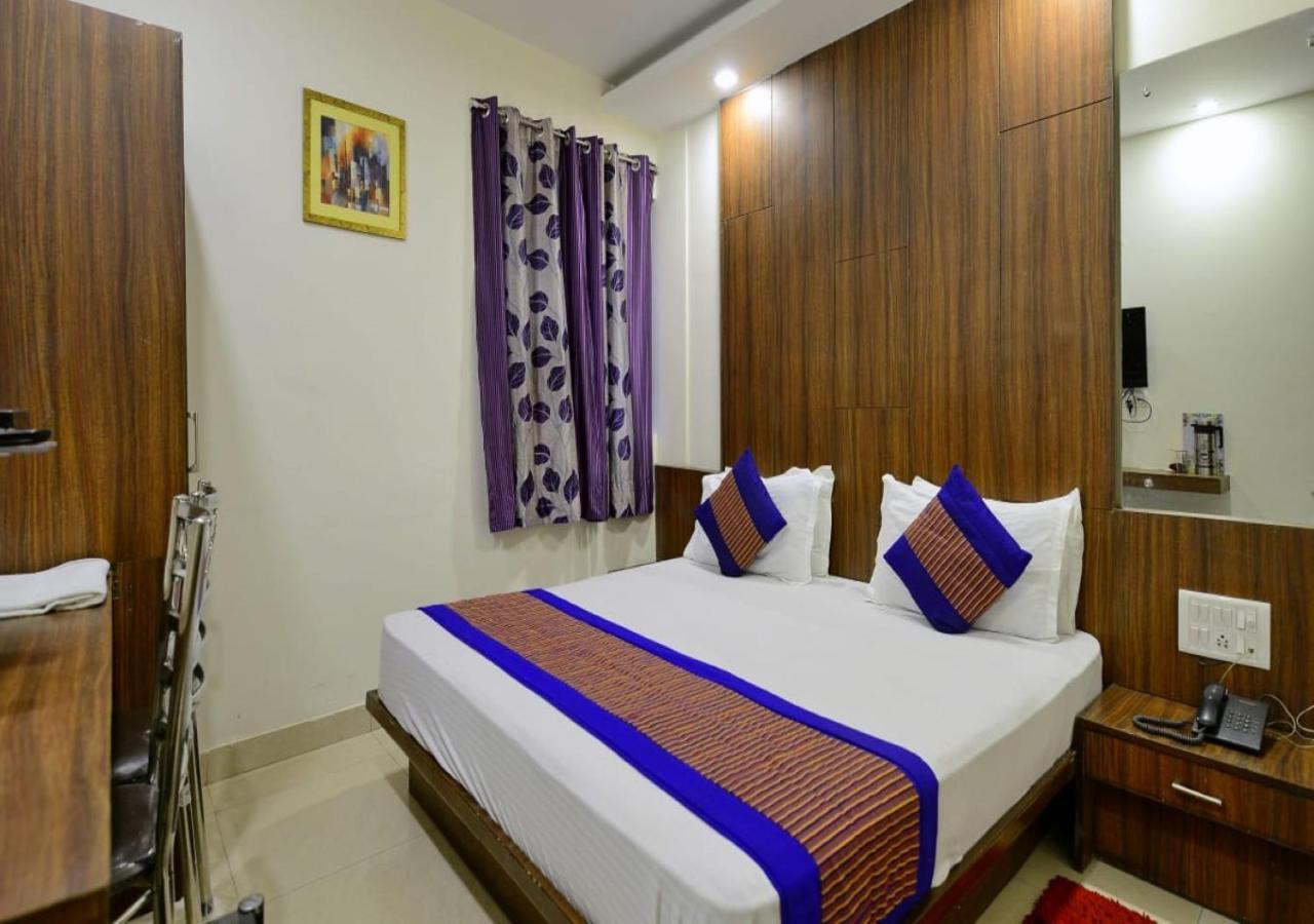 Hotel Perfect Spot- Main Bazar - Walking Metro Station New Delhi Ngoại thất bức ảnh